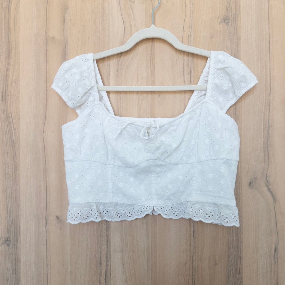 Hollister Womens Eyelet Crop Top L White Floral Smocked Ruffle Cottage Milkmaid